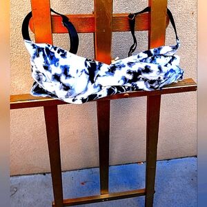 Pink Victoria's Secret XL black and white bra